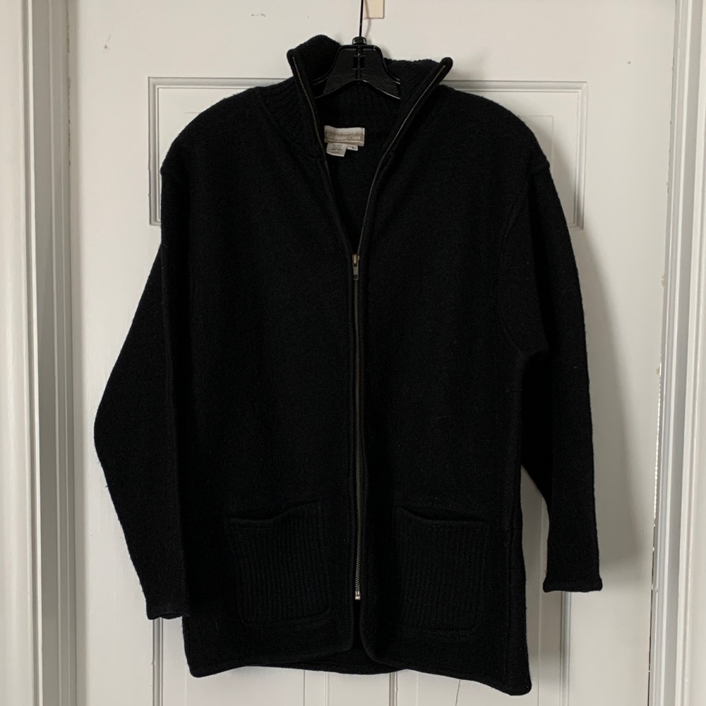 Coldwater Creek Wool front zip cardigan with front pockets
Size L, black